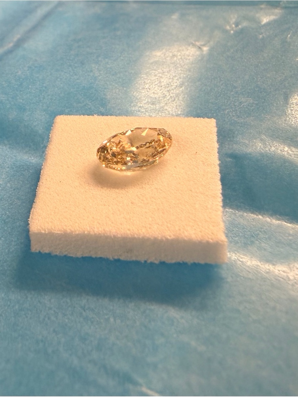1.07 ctw fancy intense, yellow oval modified brilliant IGI lab grown diamond
